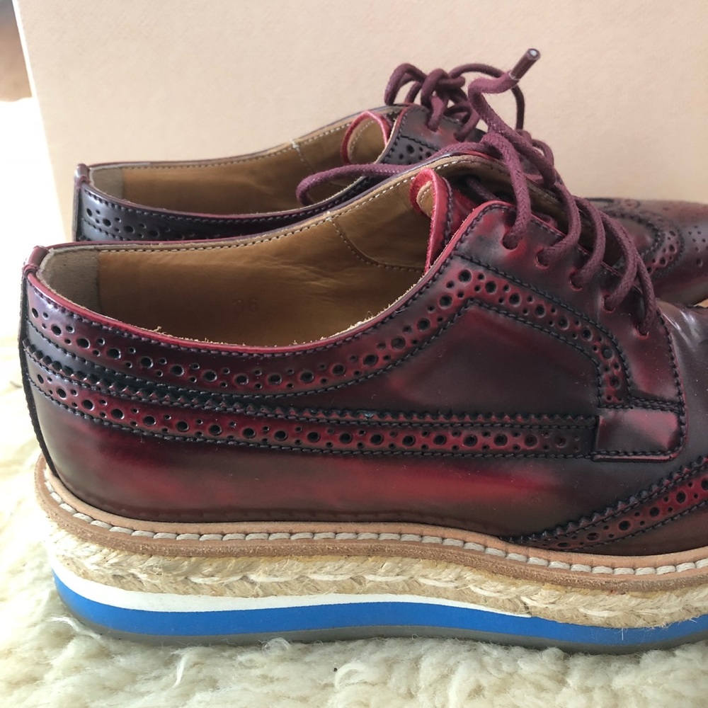 Prada platform brogue-trim leather oxfords - Picture 4 of 7
